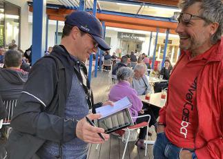 Valentí Fradera con Sergi Giralt (Foto: Josep Autet)